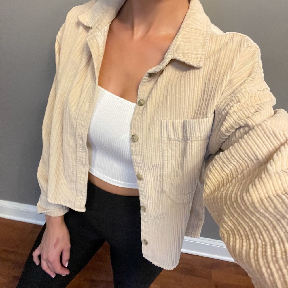 Cropped Button up